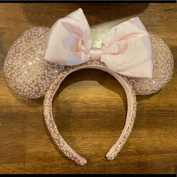 Sleeping Beauty Loungefly bag+ears - Picture 2 of 7